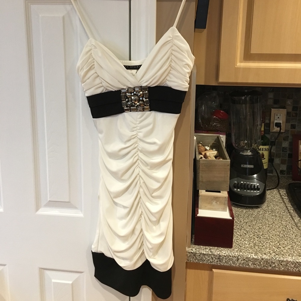 City Studio size small juniors dress